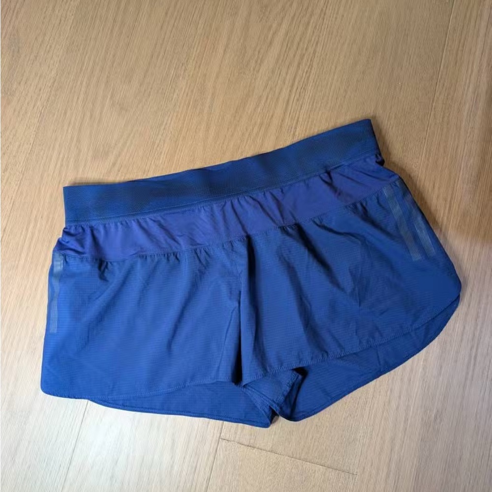 Women's Adidas Adizero Blue Shorts Medium
Climaproof Athletic Shorts